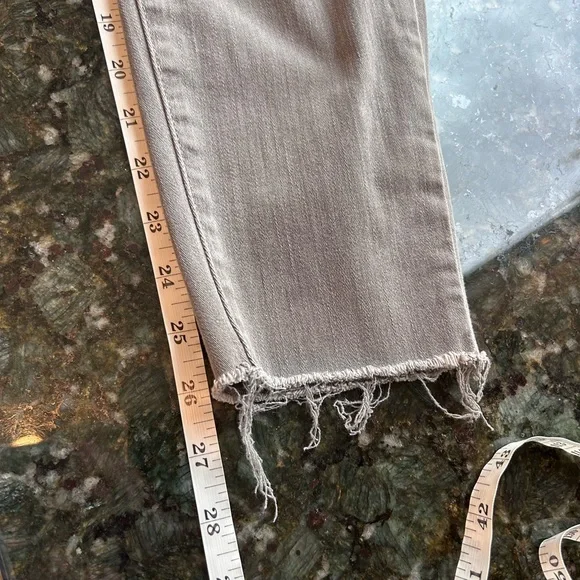 NWOT MOTHER High Waisted Looker Ankle Fray Skinnies in Dye Graphite. Size 28 - Picture 15 of 15